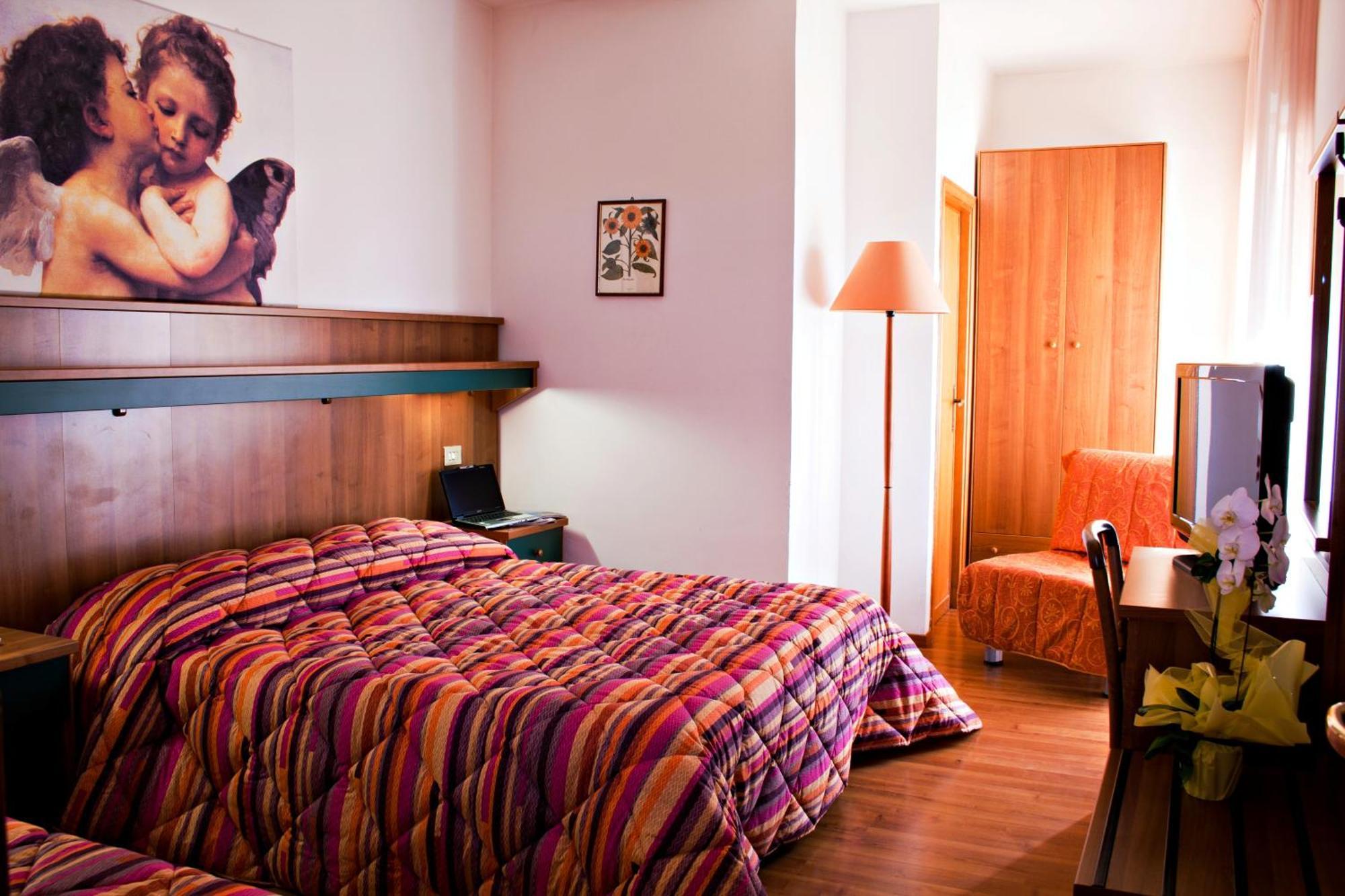 Hotel Los Angeles Asís Habitación foto